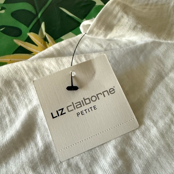 New Liz Claiborne White Short Sleeves Lace Top PM Petite M NWT - Picture 6 of 6